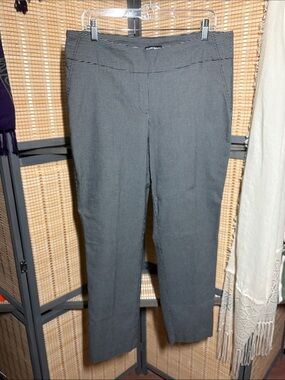 Classic Women's Black and White Pull-on Cheque Pants